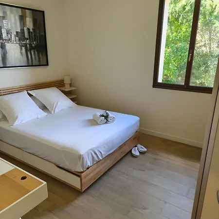 4 Pieces Vue Apartamento