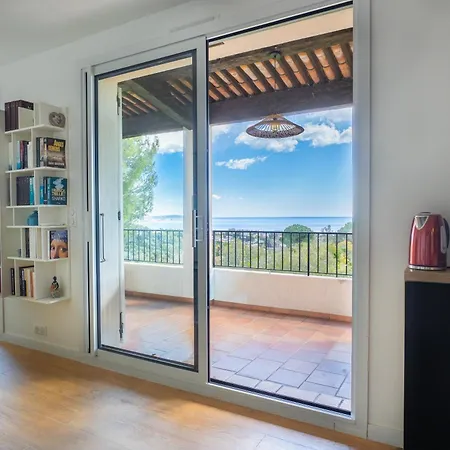 4 Pieces Vue Apartamento
